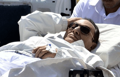 Mubarak obtiene la libertad, pero seguirá entre rejas