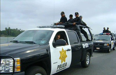 Enfrentamientos entre policías y hombres armados en México