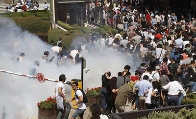 Continúan las protestas en Estambul contra el Gobierno de Erdogan