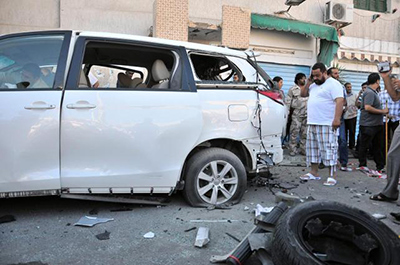 Encuentran una bomba colocada en un coche de la embajada italiana