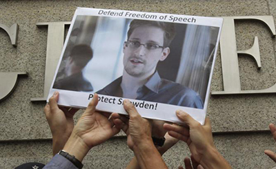 Snowden rompe su silencio y amenaza con publicar más datos