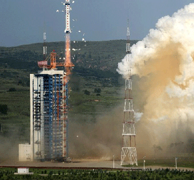 China coloca en órbita tres satélites de investigación