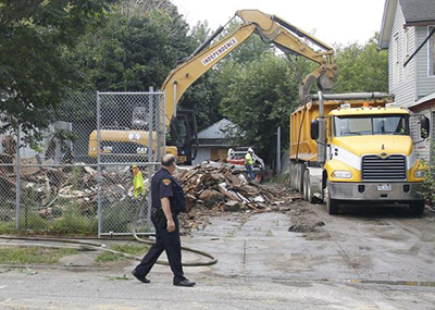 La “casa de los horrores” de Cleveland, reducida a escombros