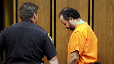 La “casa de los horrores” de Cleveland, reducida a escombros