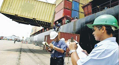 Dolarización, ¿una opción para Ecuador?