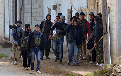 El papel dominante de los extremistas desacredita la rebelión