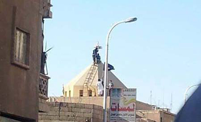 Los terroristas atacan dos iglesias en Al-Raga