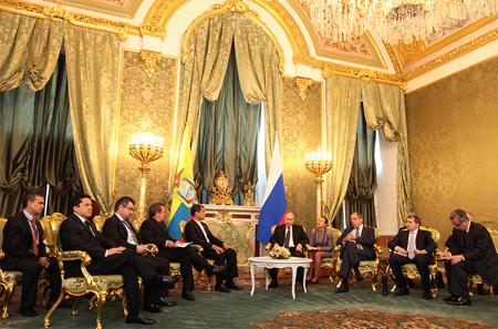 Putin anuncia proyectos de inversión con Ecuador