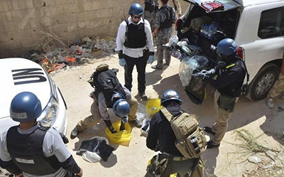 Los expertos comienzan a destruir el arsenal químico de Siria