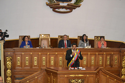 Maduro pide a la Asamblea Nacional poderes especiales