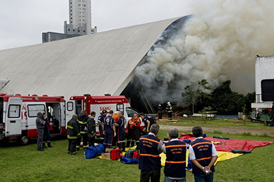Un incendio destruye el auditorio del Memorial de América Latina