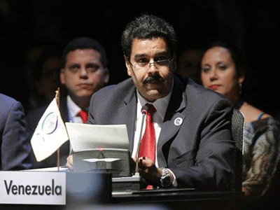El Parlamento de Venezuela otorga poderes especiales a Maduro