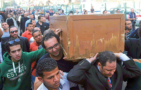 Muere el poeta Ahmed Fouad Nayem