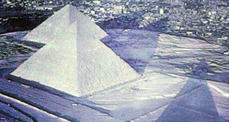 Egipto tacha de falsas las imágenes de pirámides en nieve