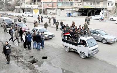 Cientos de desplazados sirios regresan a sus hogares