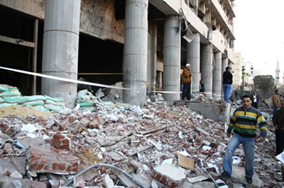 Una secuencia de tres bombas atruenan la capital de Egipto