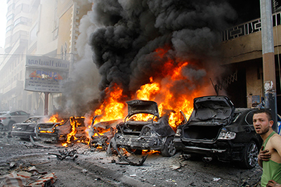 Explosión de un coche bomba en la periferia sur de Beirut