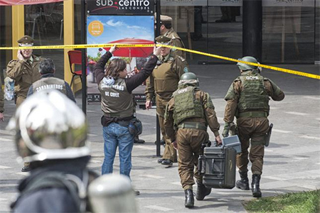 Chile estremecido por bombazo, Gobierno requerido de respuestas