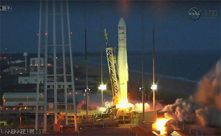 Explota un cohete de la NASA en el lanzamiento