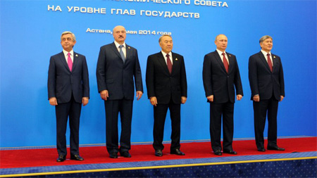 Putin: El tratado “es histórico, marca una época”