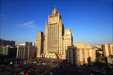 Rusia expulsa a diplomáticos polacos tras una medida similar de Polonia