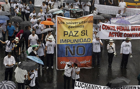 En Colombia, alto el fuego unilateral y por tiempo indefinido