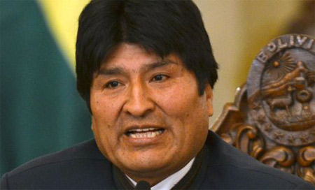 Morales destaca avances económicos en Bolivia