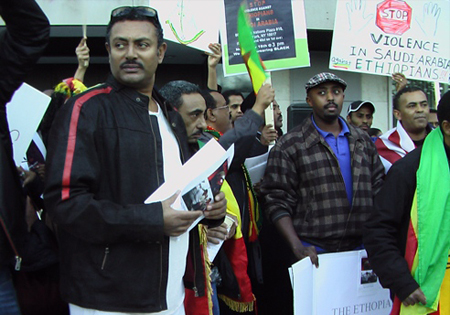 Miles de somalíes deportados de Arabia Saudí