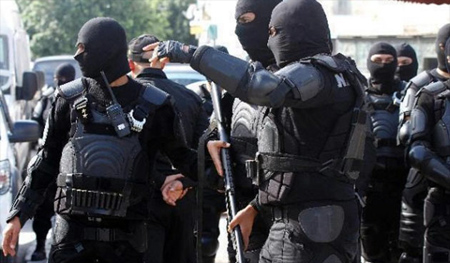 Túnez: Tiroteo entre radicales y policía deja siete muertos