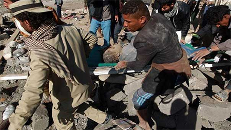 Arabia Saudí utiliza armas prohibidas en su agresión contra el pueblo yemení