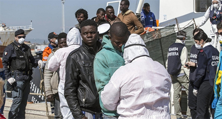 La UE propone 10 medidas para responder al drama de la inmigración