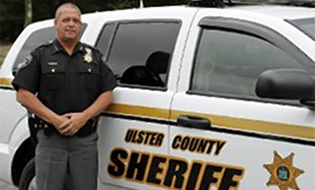 Alguacil de Nueva York llama a los estadounidenses a salir armados