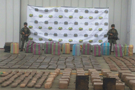 Colombia rastrea e incauta bienes y dinero de las FARC