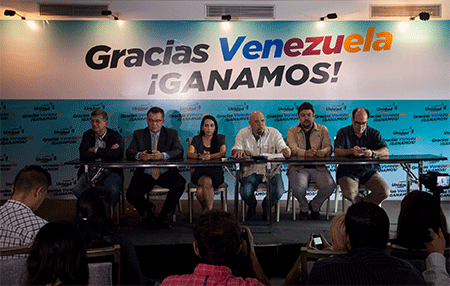 Oposición venezolana alcanza mayoría calificada en la Asamblea Nacional