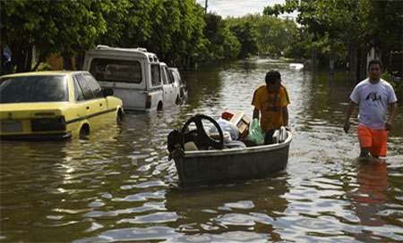 Más de 83 mil evacuados por inundaciones en tres países suramericanos