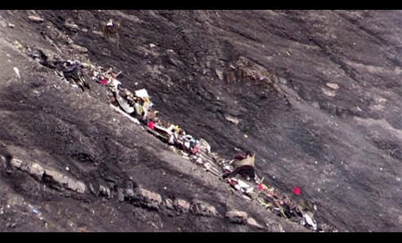 La caja negra del Airbus320 recuperada presenta daños