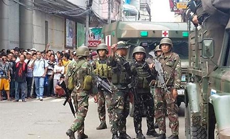 Filipinas: Más de 25 muertos en combates entre el Gobierno e insurgentes