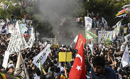 Un atentado en Diyarbakir deja más de dos muertos y 150 heridos
