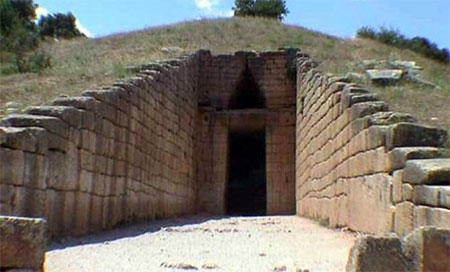 Encuentran en Grecia una tumba de un guerrero de la Edad del Bronce