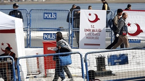 Comienza deportación masiva de Grecia hacia Turquía