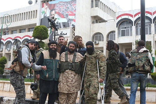 Un cabecilla del Frente al Nusra se salva “por milagro” de un ataque