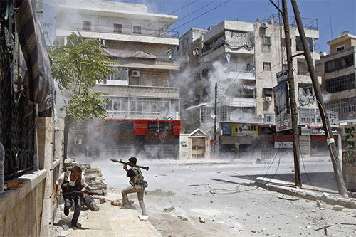 Damasco declara tregua temporal en dos zonas pero no Alepo
