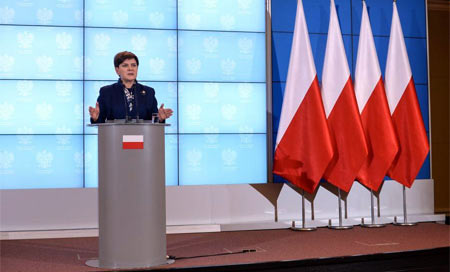 Polonia afirma que la CE no puede castigarla