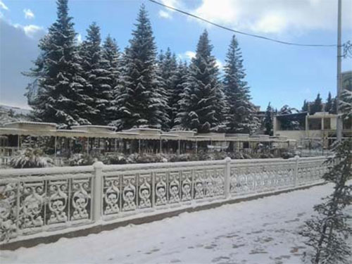 Líbano recibe el nuevo año con un manto blanco