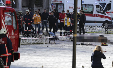 Estambul: Al menos diez muertos en la explosión en el centro