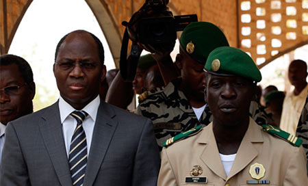 Malí: Gobierno y tuareg urgen a aplicar el plan de paz