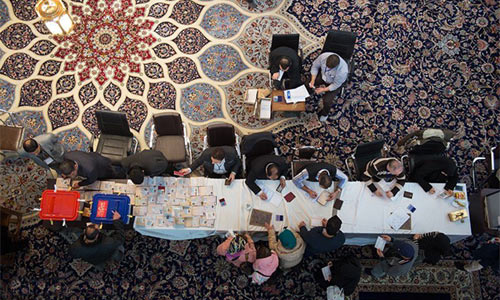 Irán: El Gobierno fija en un 60% el índice de participación en los comicios