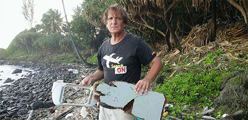 Hallados efectos personales de pasajeros del Malaysia Airlines