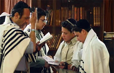 Representantes de minorías religiosas en el Parlamento iraní