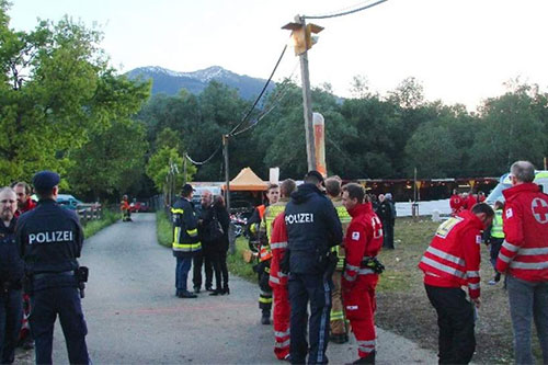 Un hombre mata a dos personas e hiere a once en una fiesta en Austria
